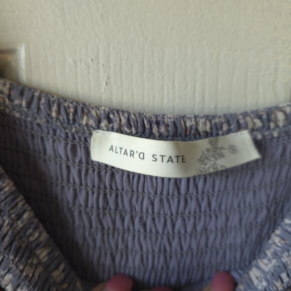 Altard State Smocked Babydoll Dress Lavender Floral Boho Peasant Size Small LS - Picture 5 of 10